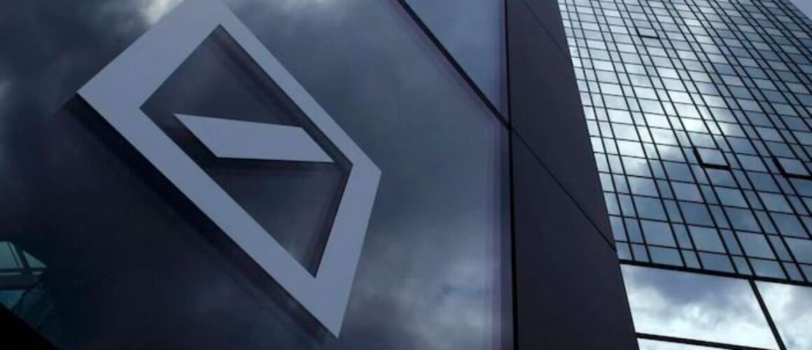 <i>attualita</i>-–-deutsche-bank-barcolla-ancora-dopo-il-balzo-dei-cds
