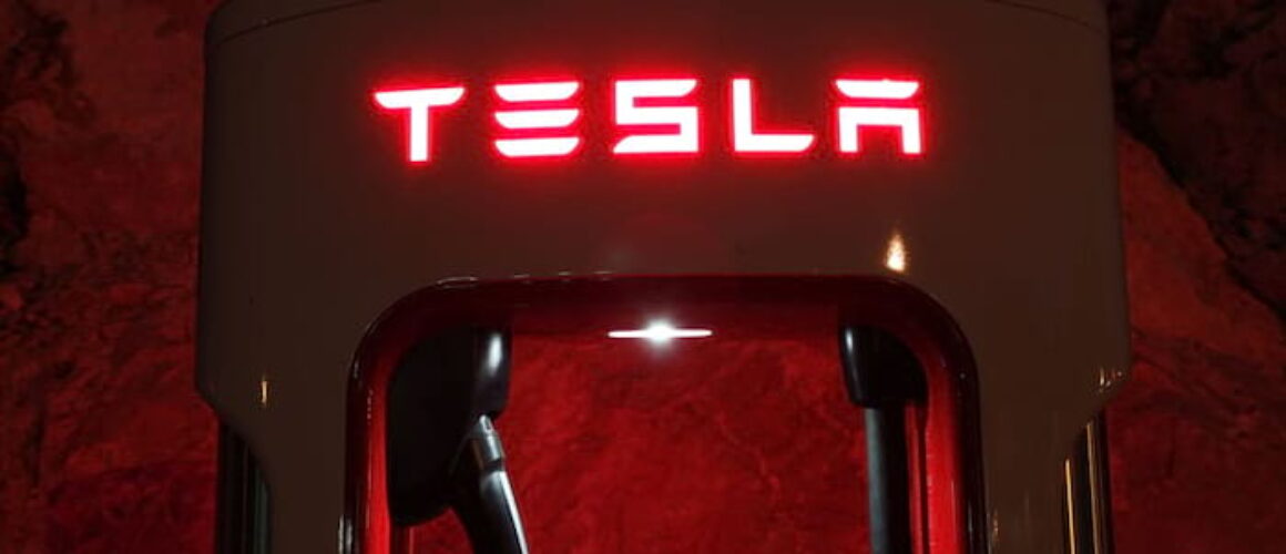 tesla,-nuovo-downgrade-dagli-analisti