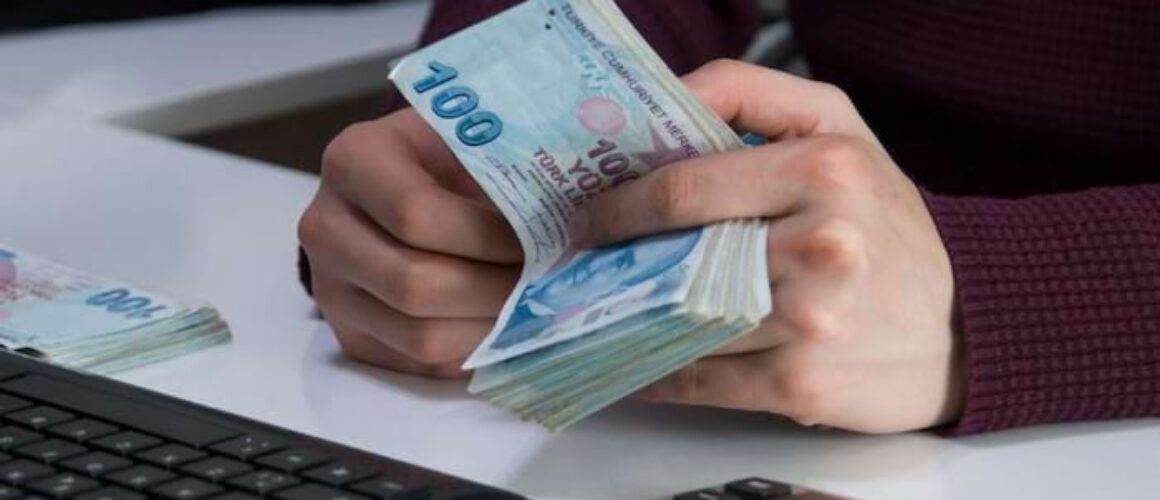 lira-turca-ai-minimi-storici-dopo-la-vittoria-di-erdogan