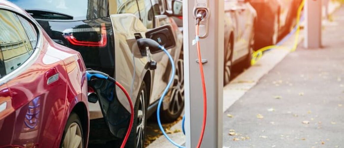 tesla,-effetto-‘palla-di-neve’-sui-supercharger:-general-motors-segue-ford