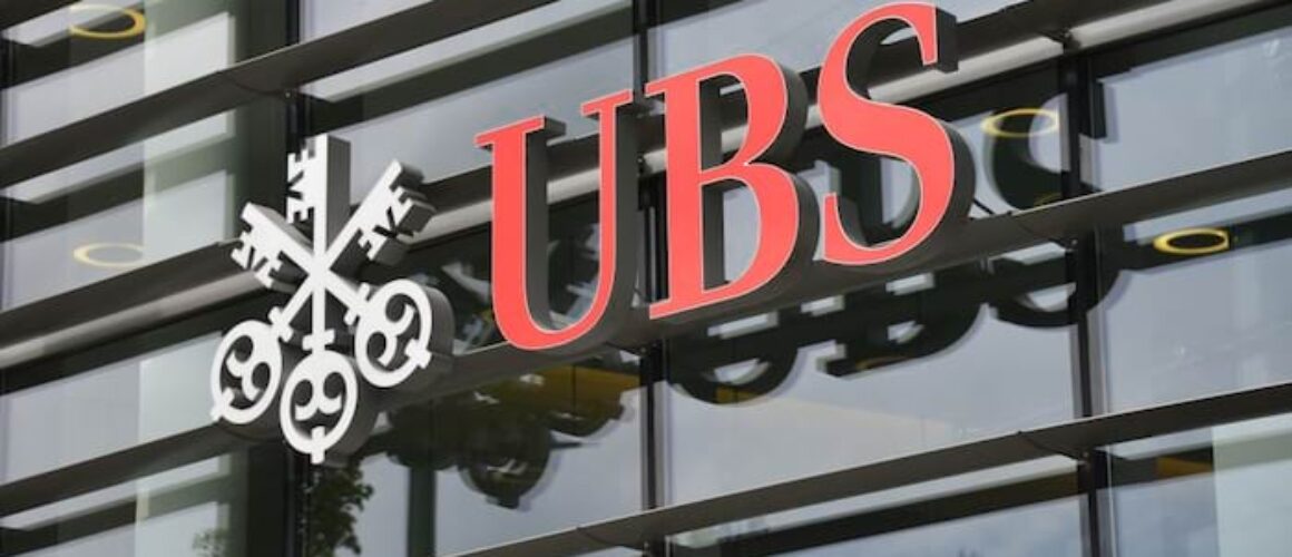 ubs-pronta-a-tagliare-il-30%-dei-dipendenti-di-credit-suisse