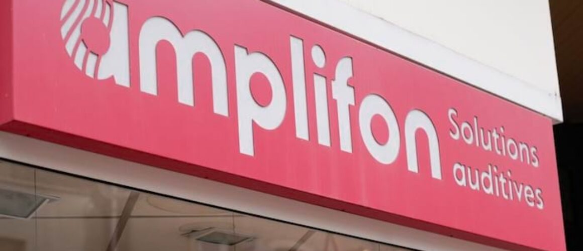 timori-per-amplifon:-essilorluxottica-sta-arrivando