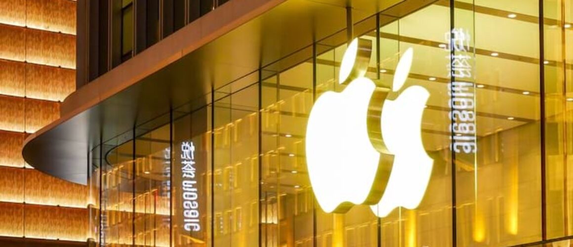 apple,-balzano-le-vendite-di-iphone-in-cina-ad-aprile