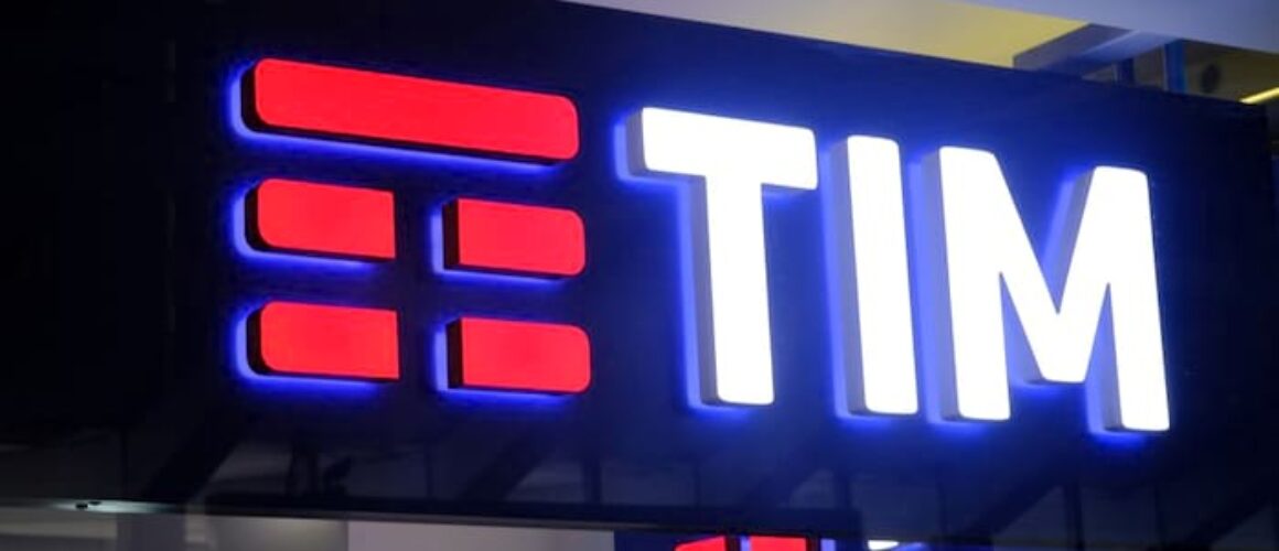 tim-preda-delle-vendite,-offerta-kkr-approvata-dall’ue-senza-condizioni