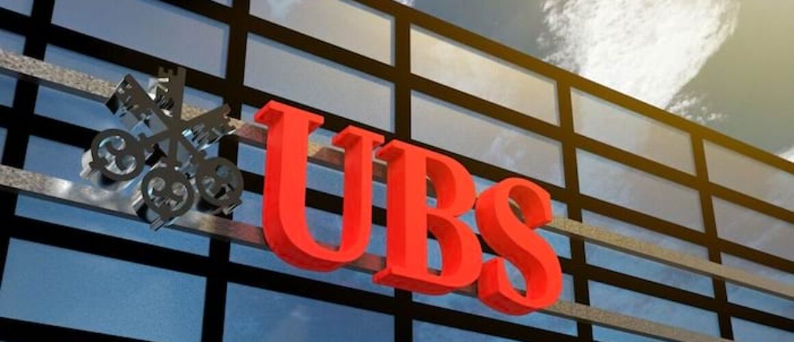 <span-itemprop="title-headline"-class="has-text-weight-semibold-is-size-6-mobile-is-size-6-desktop">ubs,-la-fusione-con-credit-suisse-viaggia-a-gonfie-vele</span>-<br>-<span-class="dataarticolo"><meta-itemprop="datepublished"-content="14/08/24-08:00">-<meta-itemprop="author"-content="orafinanza.it">-<span-class="data"><time-itemprop="datemodified">14/08/24-08:00</time></span></span>-<span-class="categoria">attualita</span>