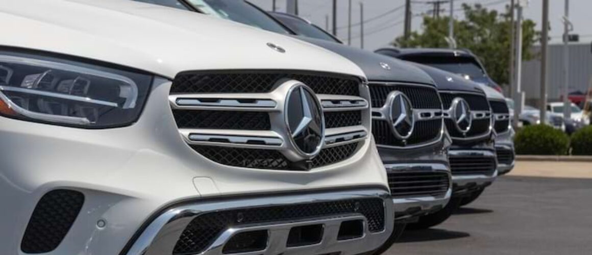 settore-auto-travolto-dal-warning-di-mercedes-benz