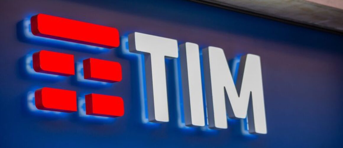 tim-accelera-al-ribasso-dopo-perquisizione-gdf