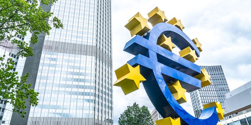 lagarde:-approccio-sui-tassi-legato-a-dati-ma-“crescita-debole”