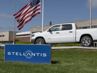 stellantis-ancora-in-calo,-trump-indebolisce-l’automotive