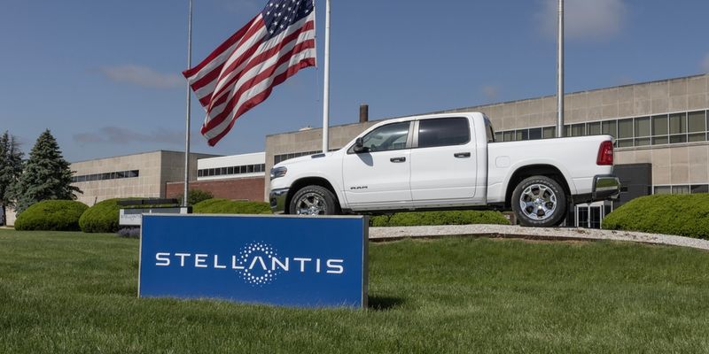 stellantis-ancora-in-calo,-trump-indebolisce-l’automotive